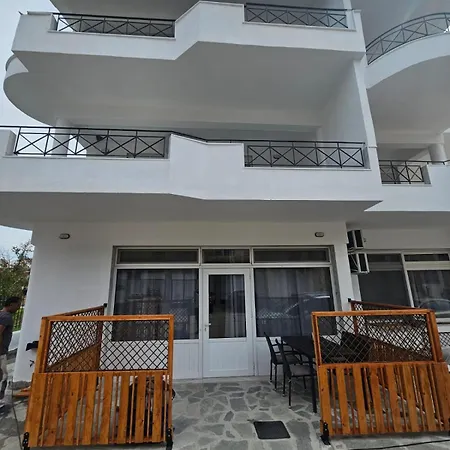 B Apartment *