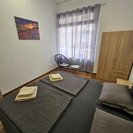 Apartment B Nea Karvali