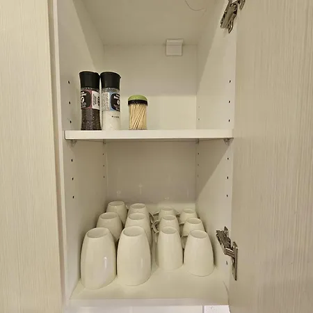 B Apartment *